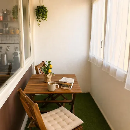 Apartmán T2 Lumineux Avec Balcon & Espace Bureau